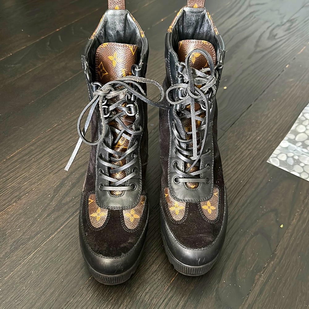 Louis Vuitton suede and leather boot